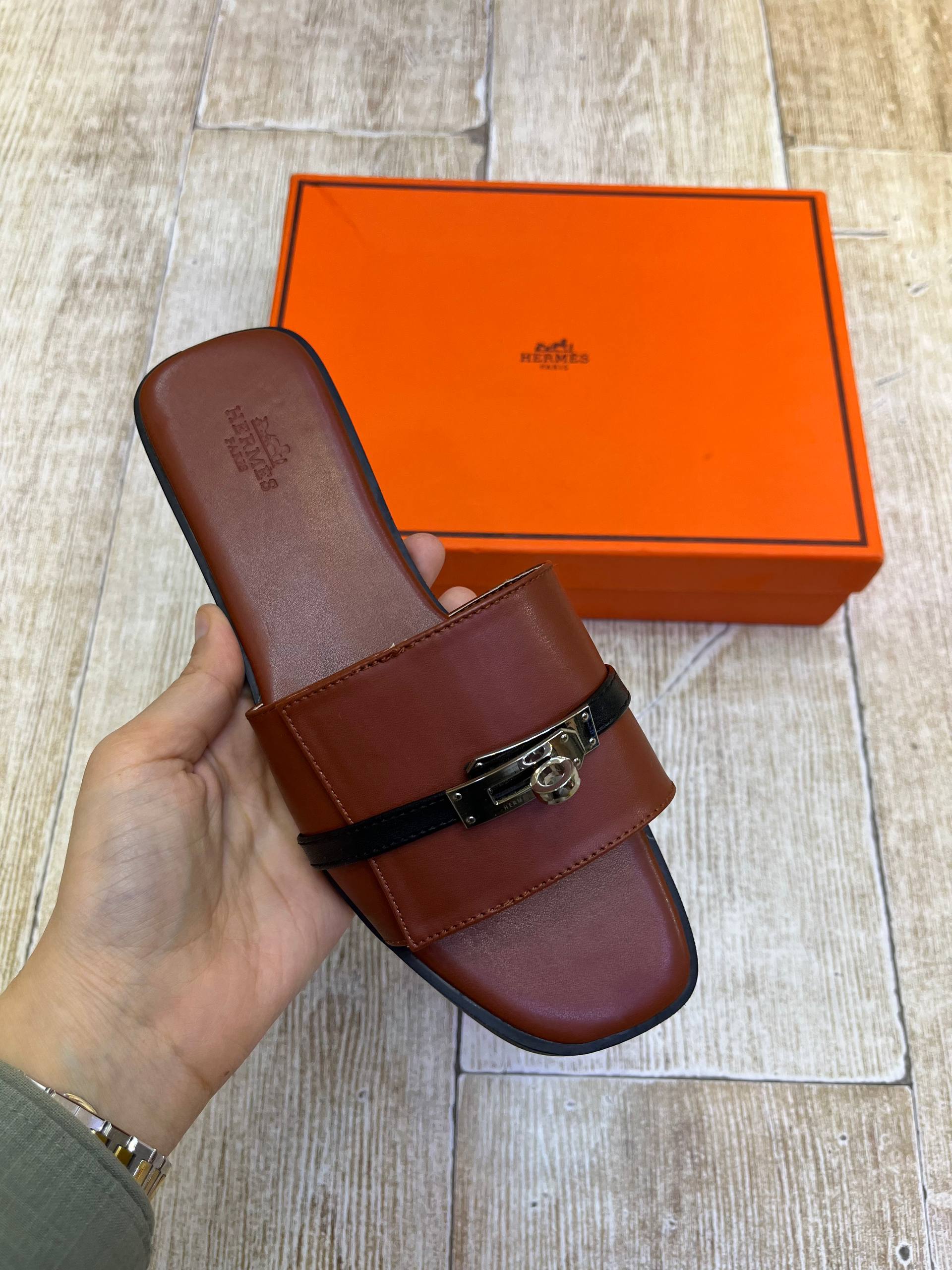 صندل هرمس مستر کوالیتی 8396